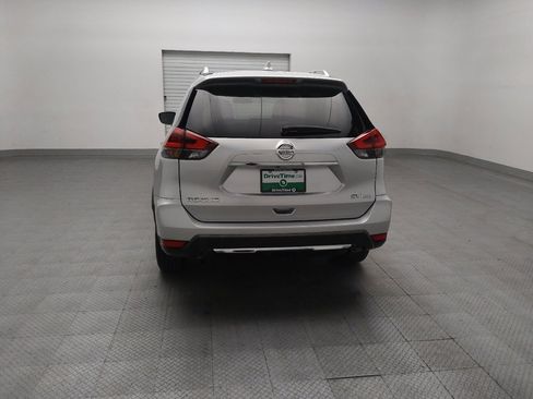 Used 2018 Nissan Rogue SV AWD/4WD image 6