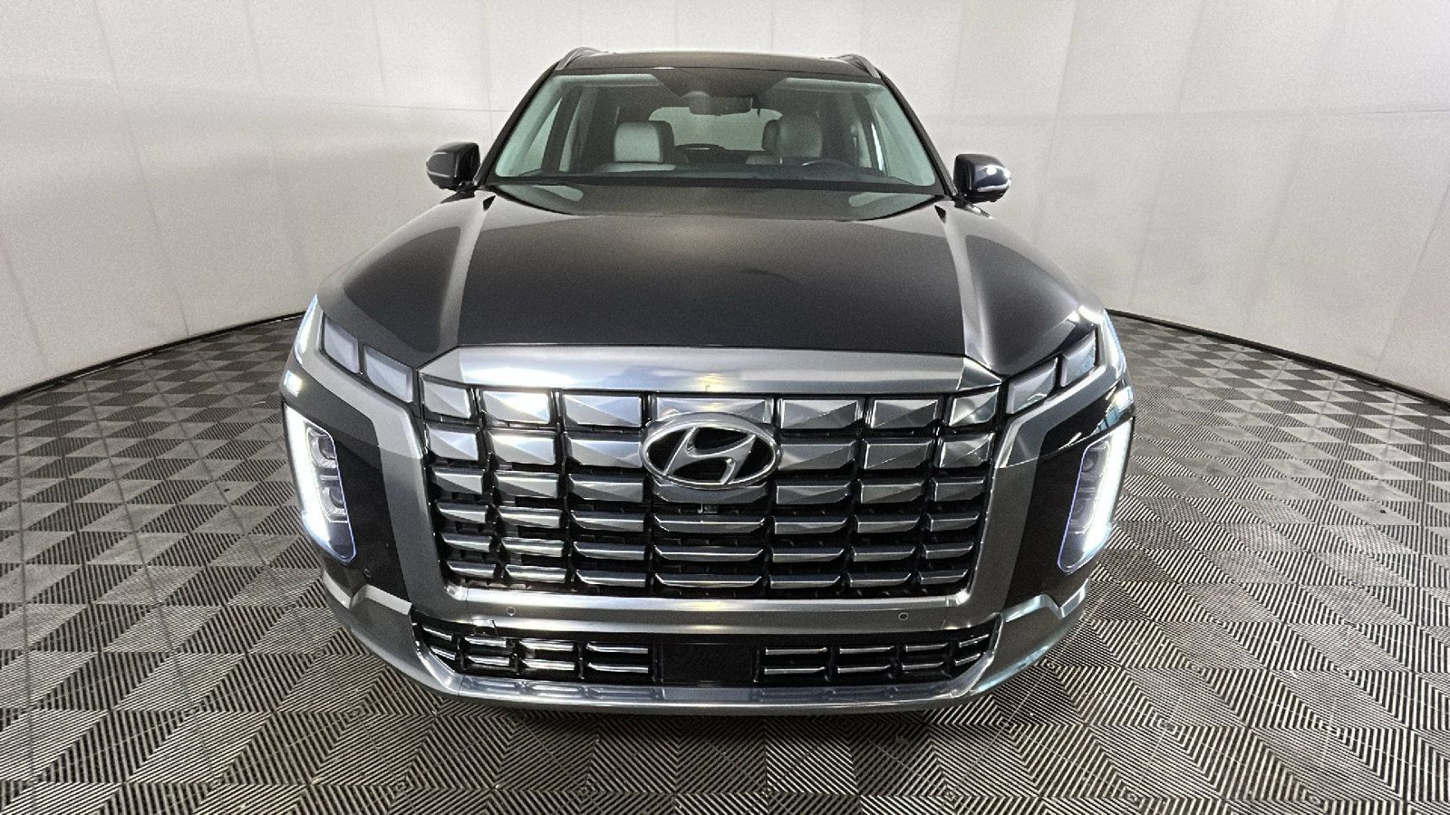 Used 2024 Hyundai Palisade Calligraphy FWD image 8