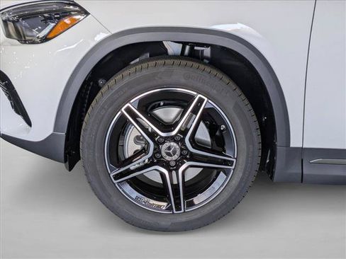 New 2026 Mercedes-Benz GLA 250 image 9