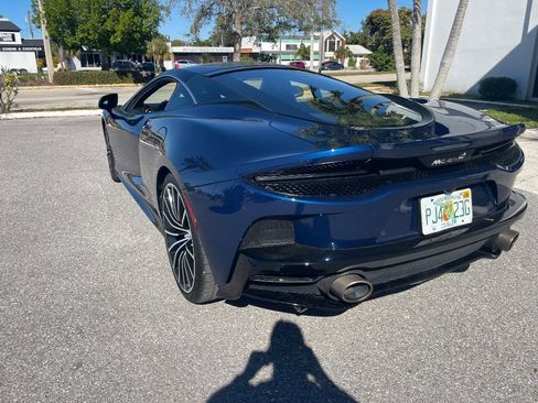 Used 2020 McLaren GT image 29