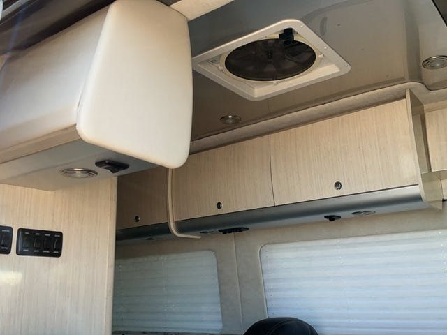 Used 2015 Mercedes-Benz Sprinter 3500 image 16