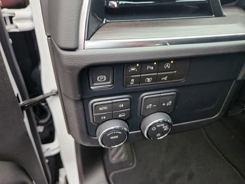 New 2026 Chevrolet Tahoe LS image 15