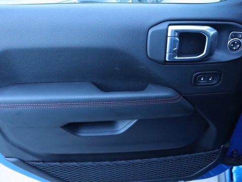 New 2025 Jeep Gladiator Rubicon image 16