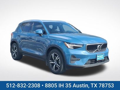 Used 2023 Volvo XC40 B4 Core w/ Convenience Package