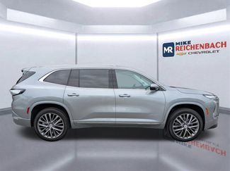 Used 2025 Buick Enclave Avenir w/ Super Cruise Package video 3