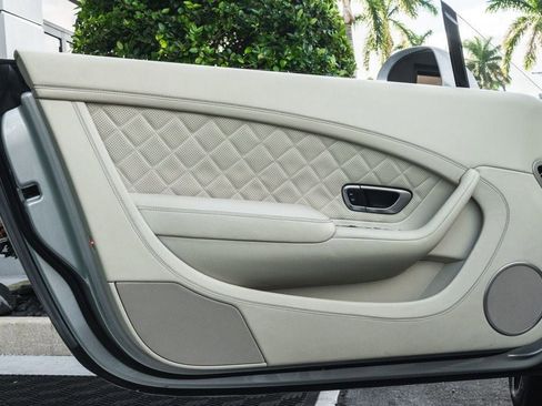 Used 2017 Bentley Continental GT V8 S image 25