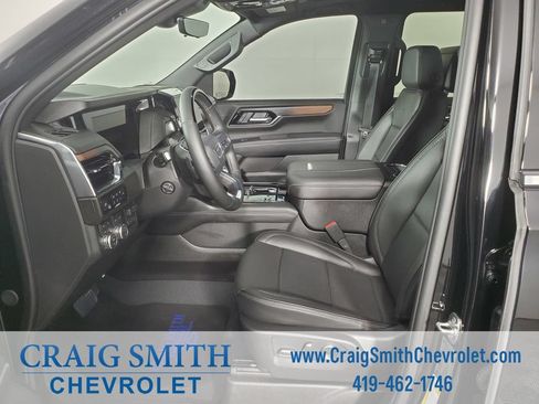 Used 2026 GMC Yukon XL Denali w/ Denali Reserve Package AWD/4WD image 10
