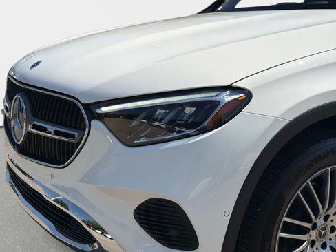 Certified 2026 Mercedes-Benz GLC 300 image 8