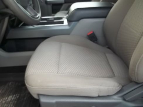 Used 2022 Ford F350 XLT w/ XLT Premium Package image 11