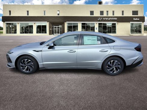 New 2026 Hyundai Sonata Blue FWD image 6