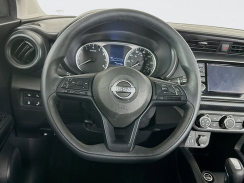 Used 2024 Nissan Kicks S image 17