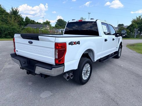 Certified 2022 Ford F250 XLT AWD/4WD image 4
