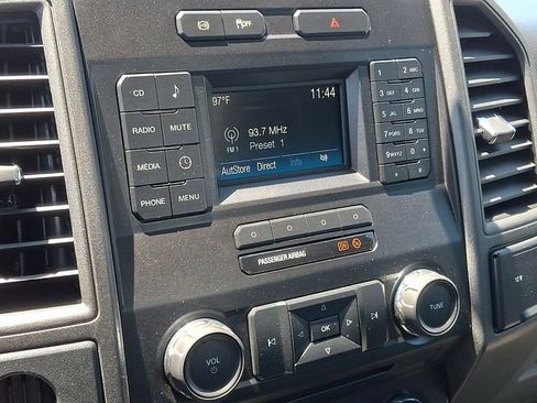 Used 2018 Ford F550 2WD Regular Cab Super Duty image 11