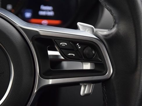 Used 2019 Porsche 718 Cayman RWD image 23