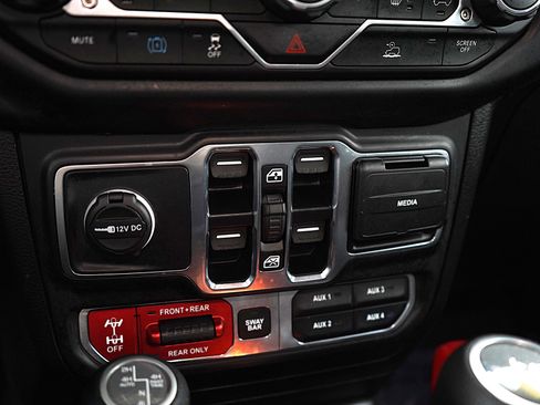 Used 2022 Jeep Wrangler Unlimited Rubicon 4xe w/ Cold Weather Group image 22