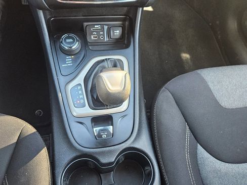 Used 2017 Jeep Cherokee Sport w/ Safety Group image 13