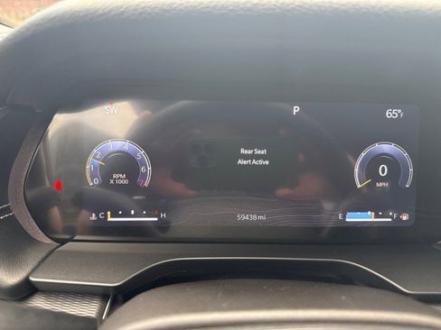 Used 2023 Jeep Grand Cherokee L Laredo image 14