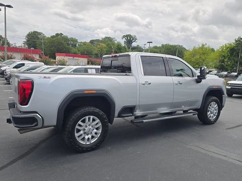 Used 2021 GMC Sierra 2500 SLT w/ SLT Premium Package AWD/4WD image 3