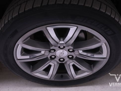 Used 2016 Chevrolet Suburban LTZ image 37