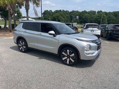 Used 2025 Mitsubishi Outlander SE