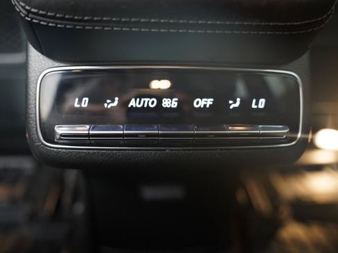 Used 2021 Mercedes-Benz GLS 580 4MATIC image 37