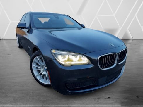 Used 2015 BMW 750i RWD image 5