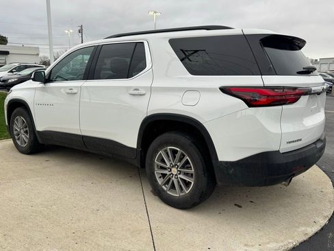 Used 2023 Chevrolet Traverse LT image 5