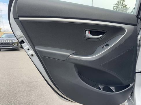 Used 2016 Hyundai Elantra GT w/ Option Group 02 image 36