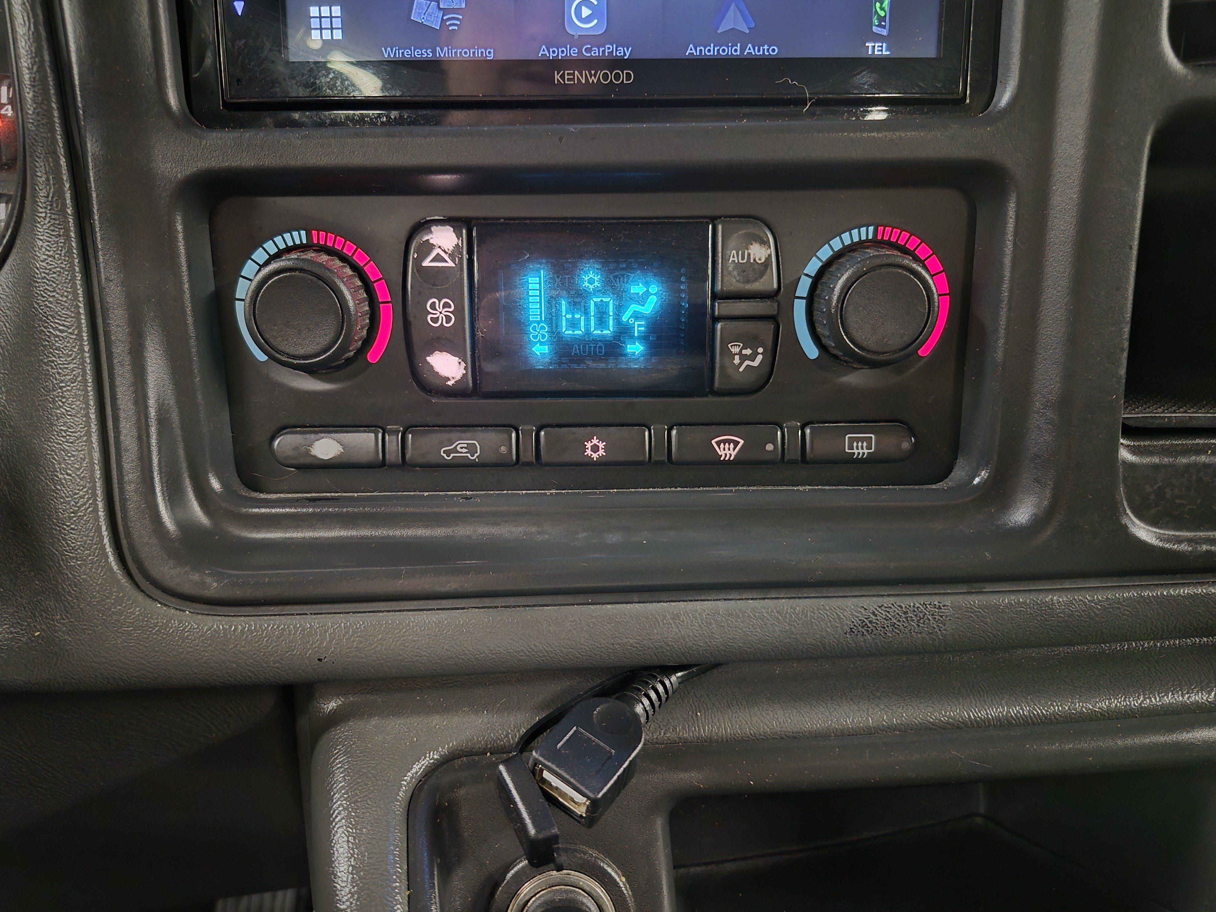 Used 2004 Chevrolet Silverado 1500 LS RWD image 24
