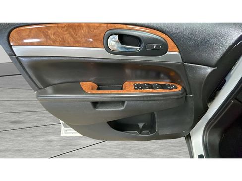 Used 2011 Buick Enclave CXL FWD image 11