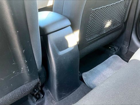 Used 2020 Hyundai Venue SEL FWD image 10