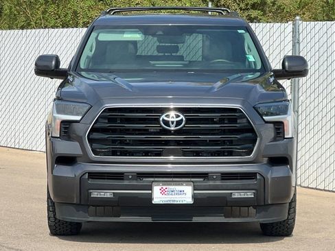 Used 2024 Toyota Sequoia SR5 w/ SR5 Premium Package AWD/4WD image 6