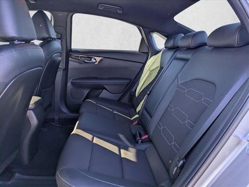 Used 2022 Kia Forte GT-Line image 18