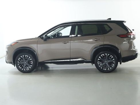 Used 2025 Nissan Rogue Platinum w/ Tech Package AWD/4WD image 41