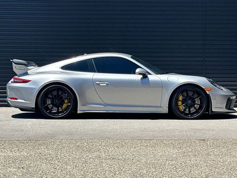 Used 2018 Porsche 911 GT3 RWD image 9
