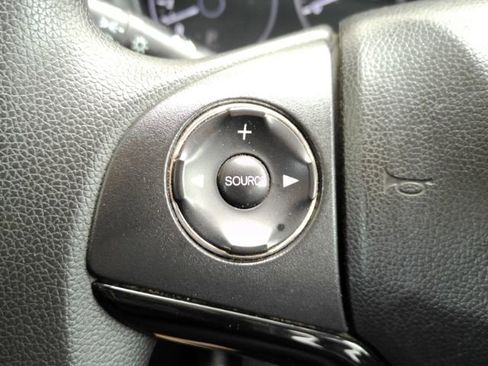 Used 2022 Honda HR-V LX image 32