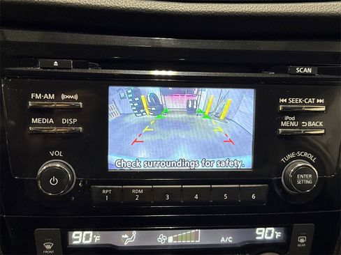 Used 2017 Nissan Rogue Sport SV image 20