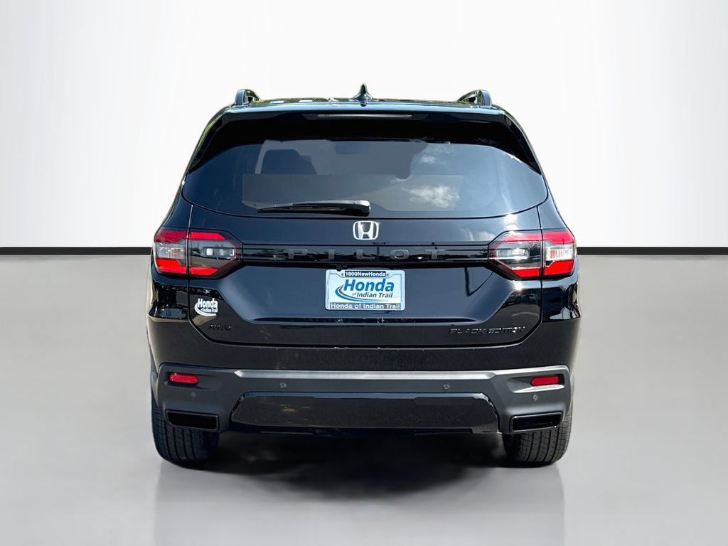 New 2026 Honda Pilot Black Edition image 7