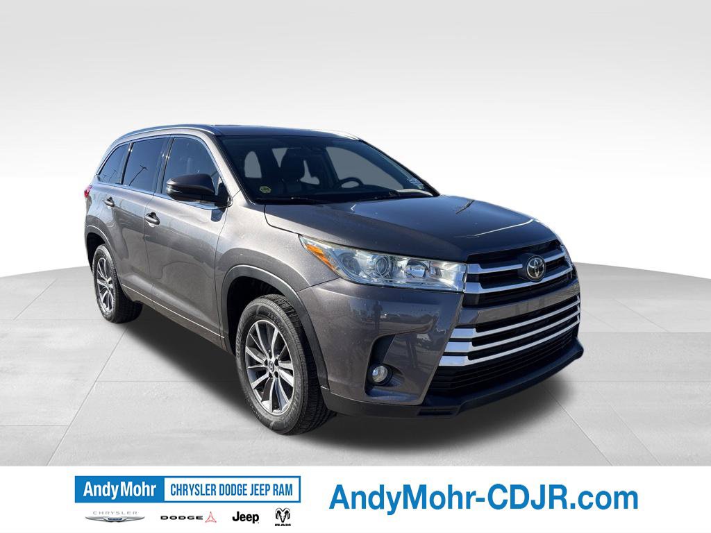 Used 2018 Toyota Highlander XLE FWD 360° Tour