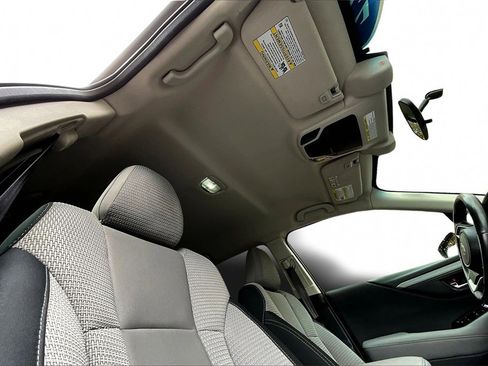 Used 2022 Subaru Outback Premium image 25