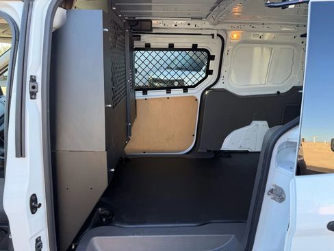 Used 2022 Ford Transit Connect XL image 13