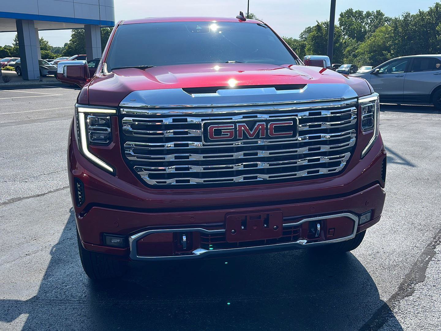 Used 2022 GMC Sierra 1500 Denali AWD/4WD image 8