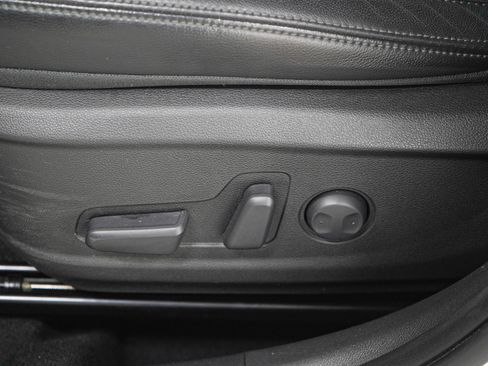 Used 2023 Hyundai Kona Limited image 23