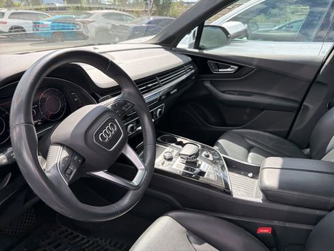 Used 2019 Audi Q7 3.0T Prestige AWD/4WD image 9