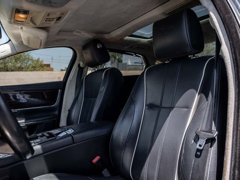 Used 2015 Jaguar XJ L Portfolio RWD image 10