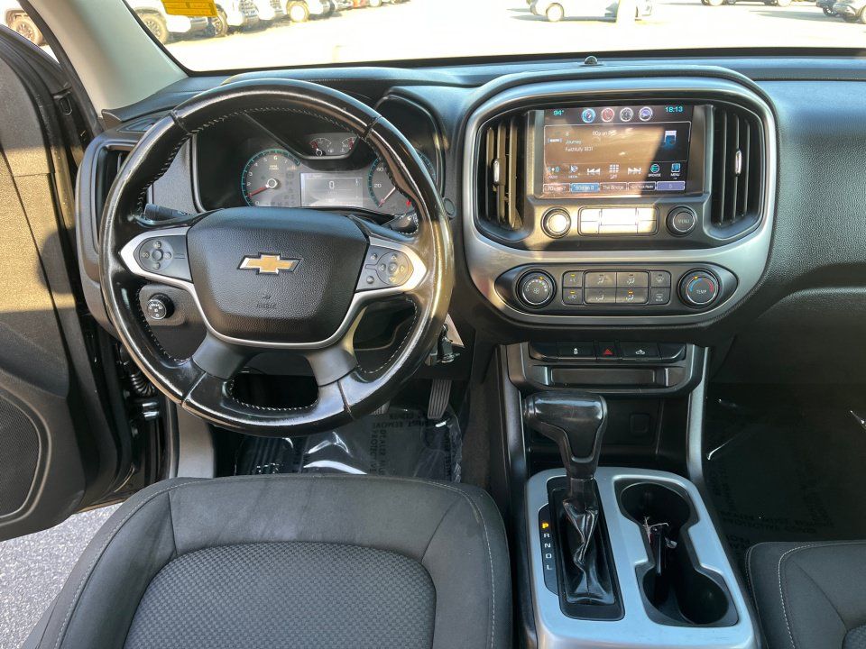 Used 2018 Chevrolet Colorado LT w/ LT Convenience Package RWD image 21