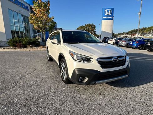 Used 2022 Subaru Outback Limited image 2