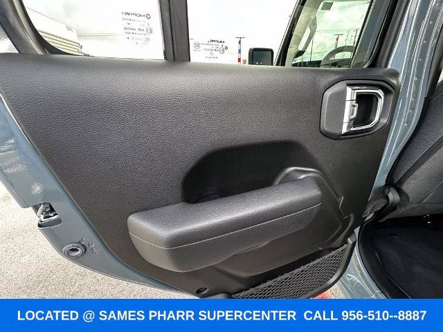Used 2025 Jeep Gladiator Sport AWD/4WD image 19