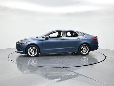 Used 2018 Ford Fusion SE image 6