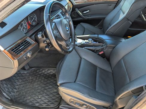 Used 2010 BMW 528i Sedan image 11